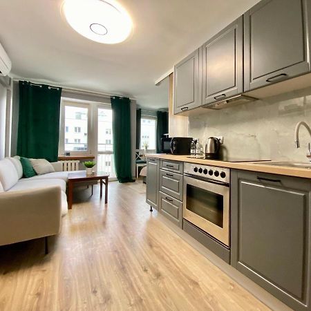 ורשה K22 Al Jana Pawla II Apartments 1 מראה חיצוני תמונה